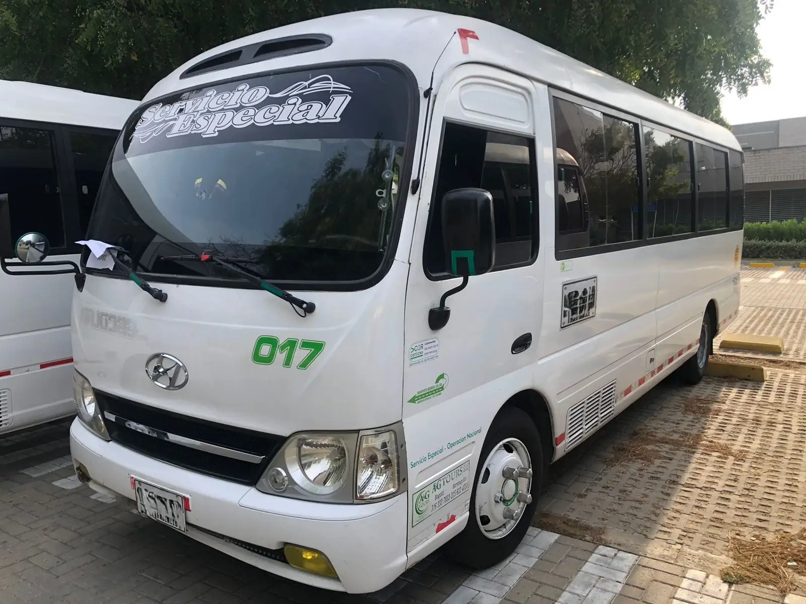 Carro sedán