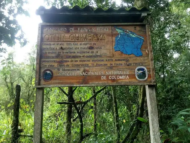 Senderos en el Santuario Otún Quimbaya, Risaralda