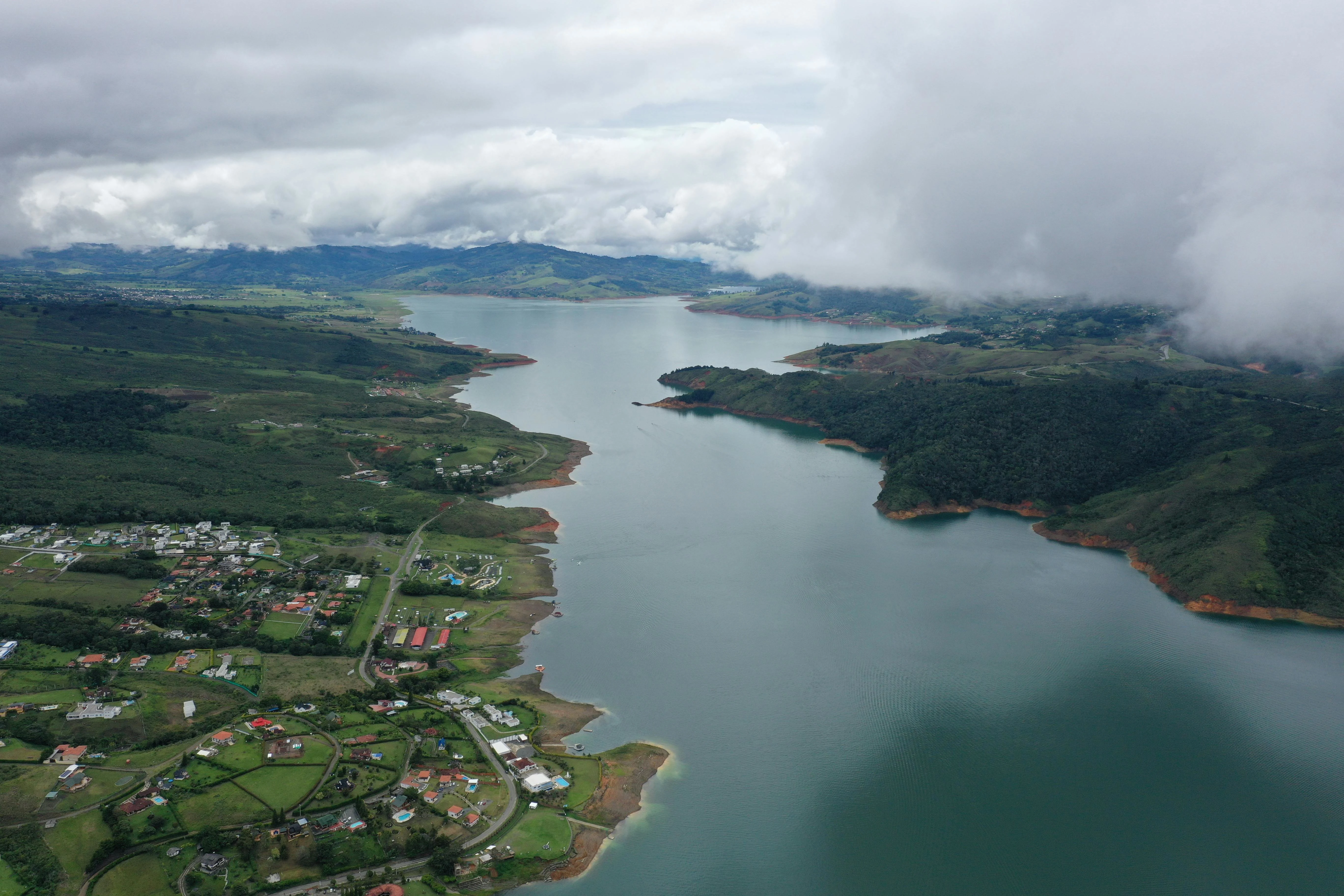 Lago Calima, destino turístico del Valle del Cauca